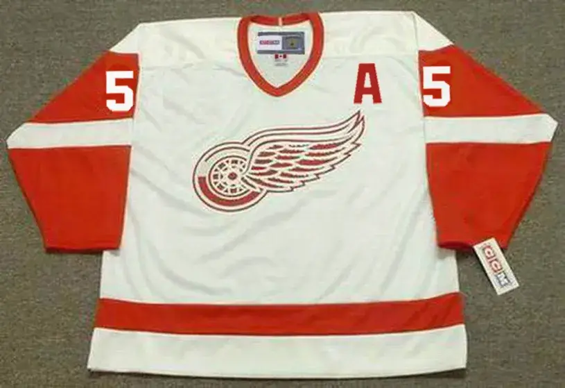 NICKLAS LIDSTROM Detroit Red Wings 2002 Home CCM Throwback Hockey Jersey