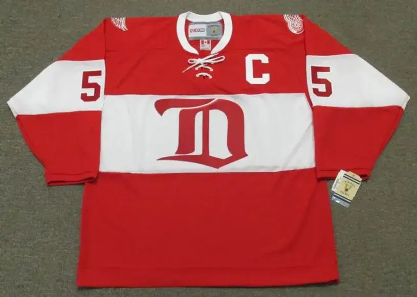 NICKLAS LIDSTROM Detroit Red Wings CCM 2014 “Winter Classic” Alumni Hockey Jersey
