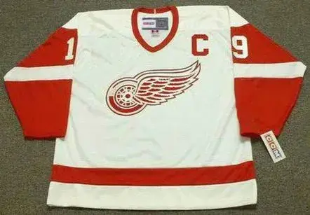 STEVE YZERMAN Detroit Red Wings 2002 Home CCM Throwback Hockey Jersey
