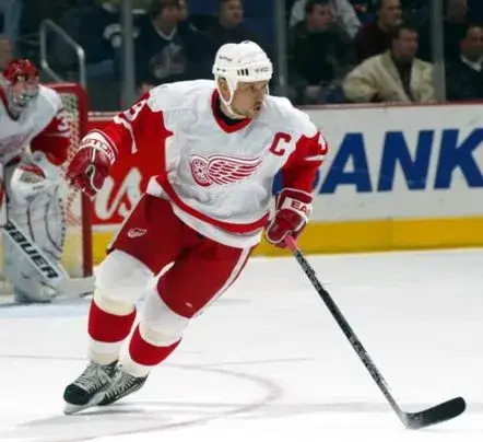 STEVE YZERMAN Detroit Red Wings 2002 Home CCM Throwback Hockey Jersey 