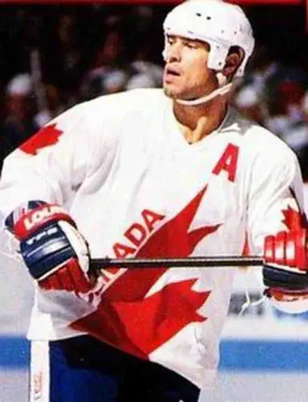 MARK MESSIER 1987 Canada Throwback Hockey Jersey 