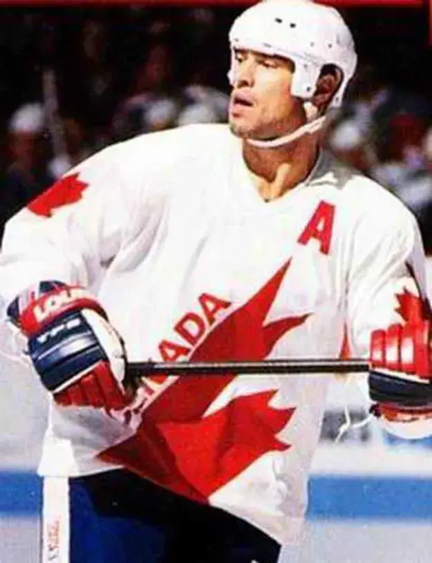 MARK MESSIER 1987 Canada Throwback Hockey Jersey 