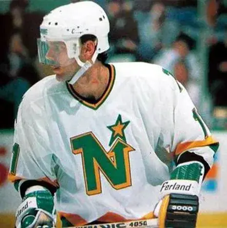 MIKE GARTNER Minnesota North Stars 1989 Home CCM NHL Vintage Throwback Jersey 