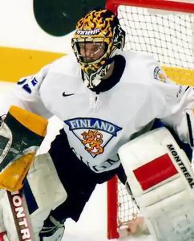NIKLAS BACKSTROM Team Finland Nike Olympic Throwback Hockey Jersey 