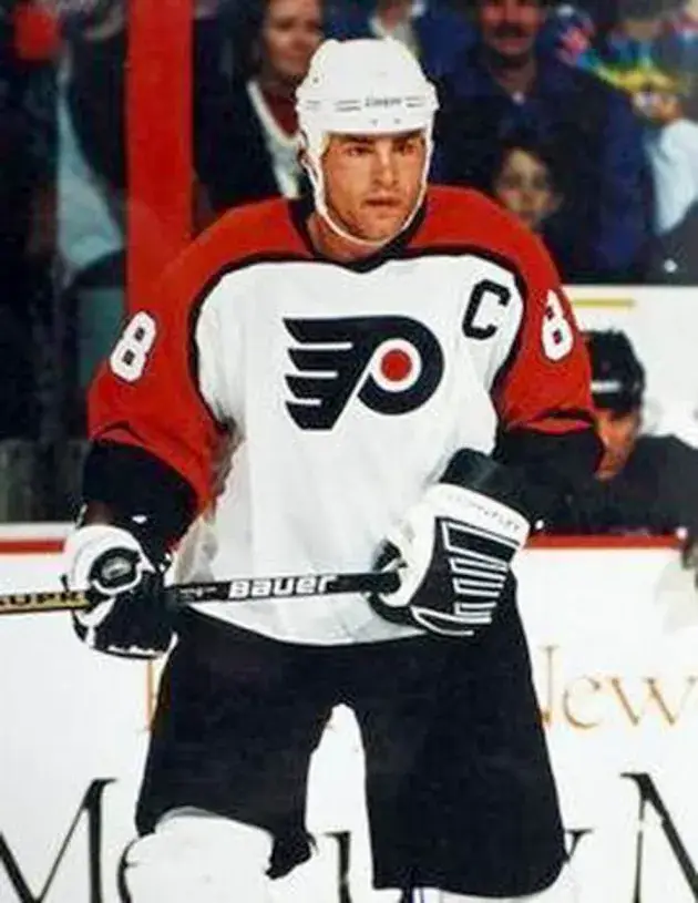 ERIC LINDROS Philadelphia Flyers 1999 CCM Throwback Home NHL Hockey Jersey 
