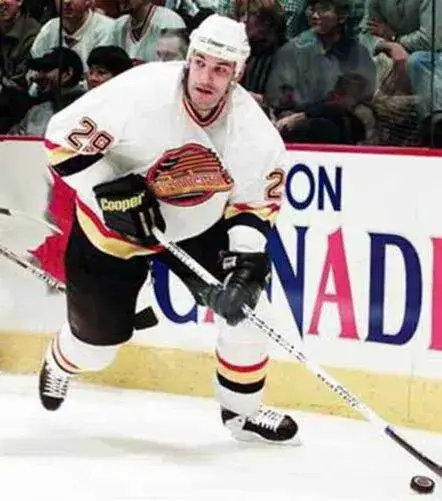 GINO ODJICK Vancouver Canucks 1994 CCM Vintage Home NHL Hockey Jersey 
