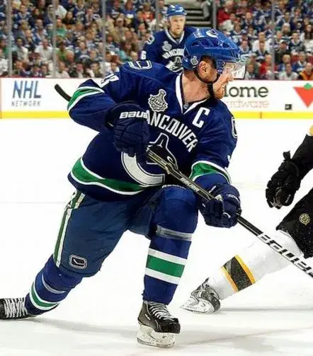 HENRIK SEDIN Vancouver Canucks 2011 REEBOK Throwback NHL Hockey Jersey 