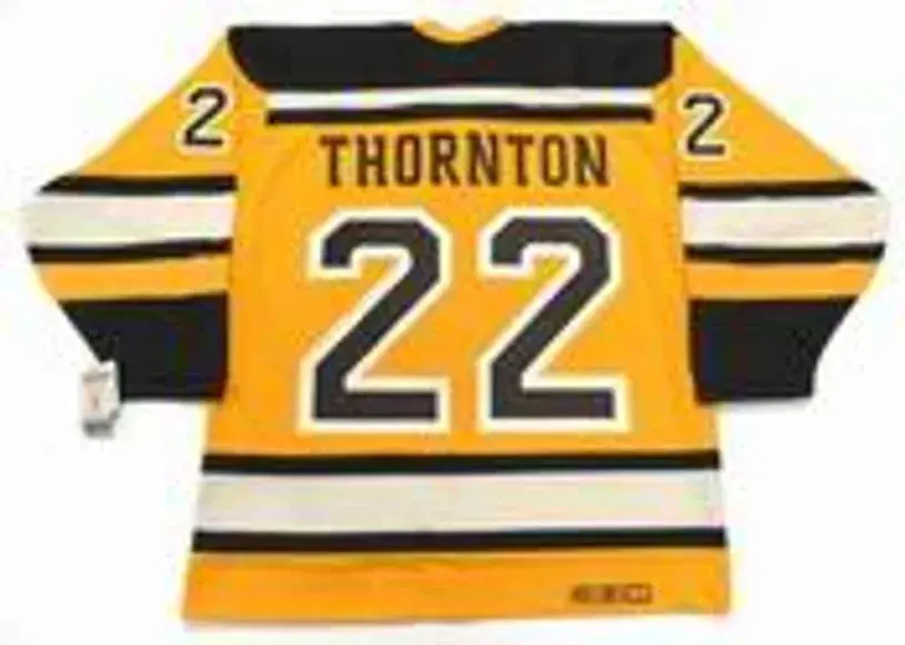 SHAWN THORNTON Boston Bruins 2010 CCM Vintage “Winter Classic” NHL Hockey Jersey 