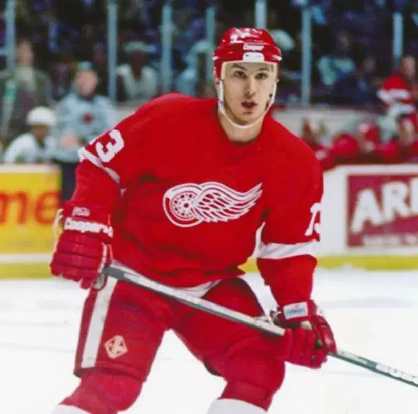 VYACHESLAV KOZLOV Detroit Red Wings 1995 Away CCM Throwback NHL Hockey Jersey 
