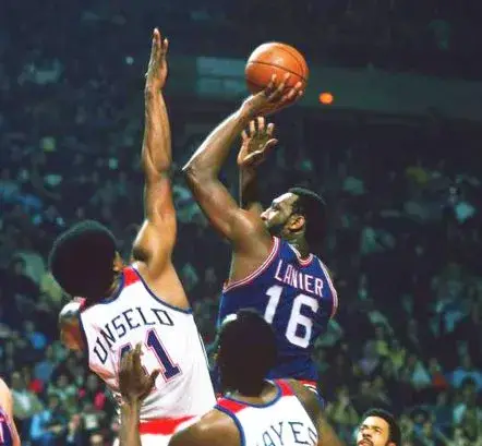 BOB LANIER Detroit Pistons 1972 NBA Throwback Basketball Jersey 