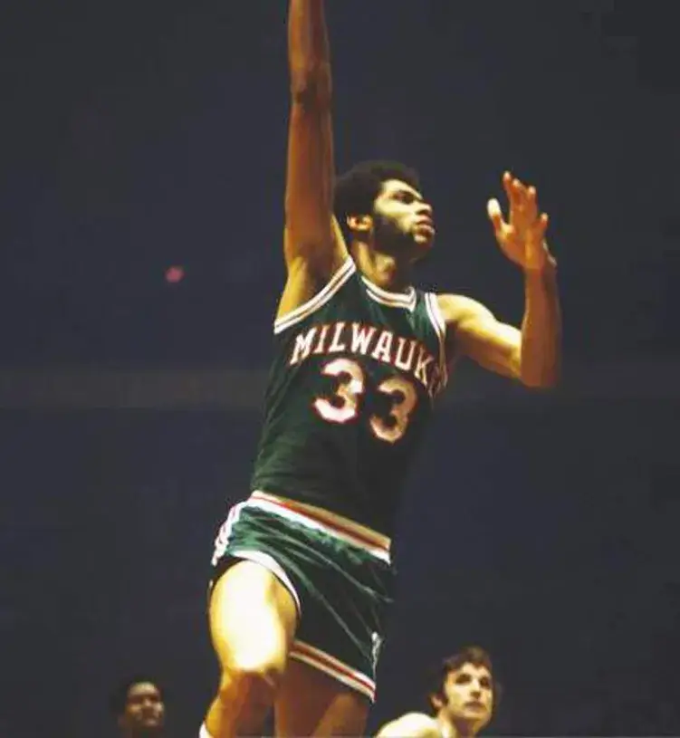 KAREEM ABDUL-JABBAR Milwaukee Bucks 1973 NBA Throwback Basketball Jersey 