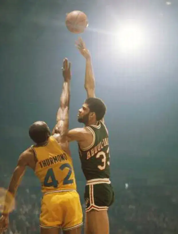 KAREEM ABDUL-JABBAR Milwaukee Bucks 1973 NBA Throwback Basketball Jersey 