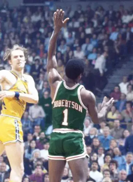 OSCAR ROBERTSON Milwaukee Bucks 1973 NBA Throwback Basketball Jersey 