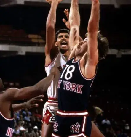 ERNIE GRUNFELD New York Knicks 1981 Throwback NBA Basketball Jersey 