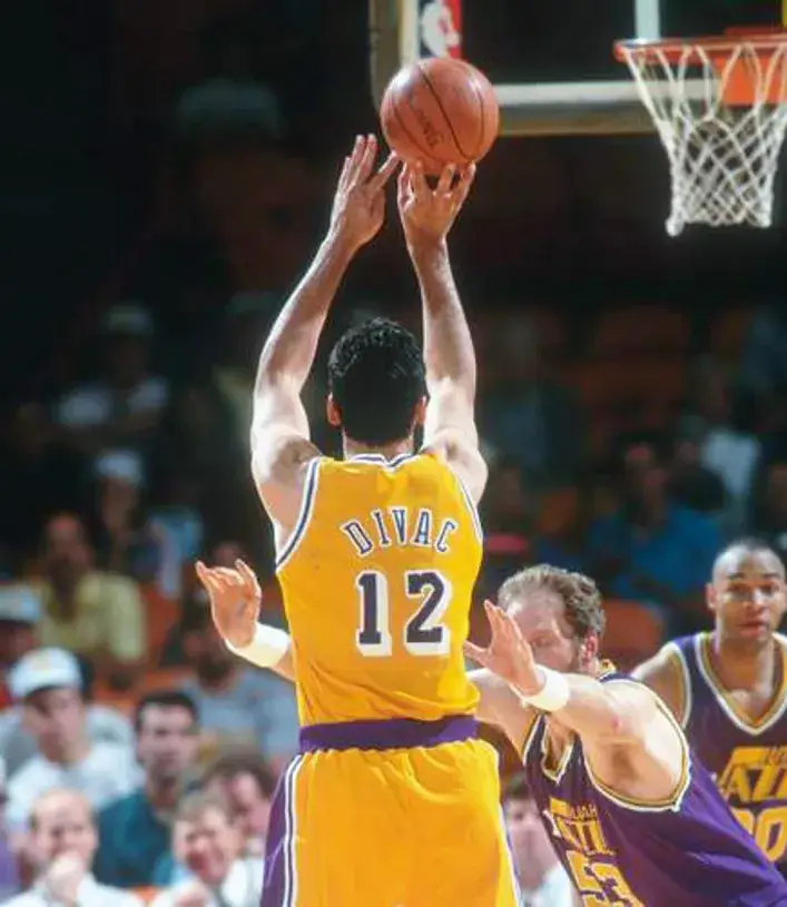 VLADE DIVAC Los Angeles Lakers 1990 Home Throwback NBA Basketball Jersey 