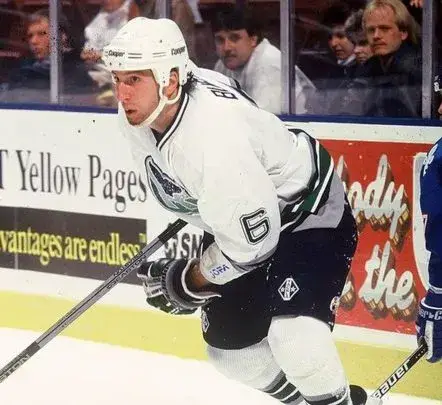 ADAM BURT Hartford Whalers 1995 Home CCM Vintage NHL Hockey Jersey 