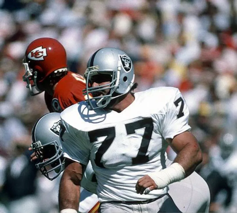 LYLE ALZADO Los Angeles Raiders 1983 Away Throwback NFL Football Jersey 