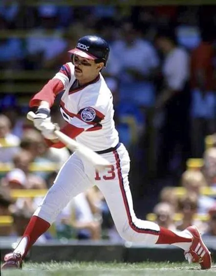 OZZIE GUILLEN Chicago White Sox 1985 Home Majestic Throwback Baseball Jersey 