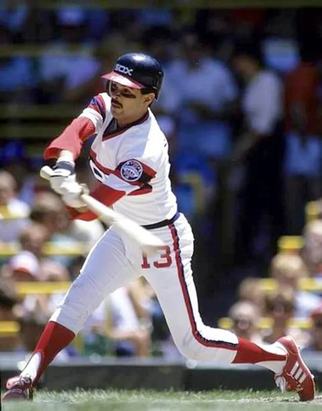 OZZIE GUILLEN Chicago White Sox 1985 Home Majestic Throwback Baseball Jersey 