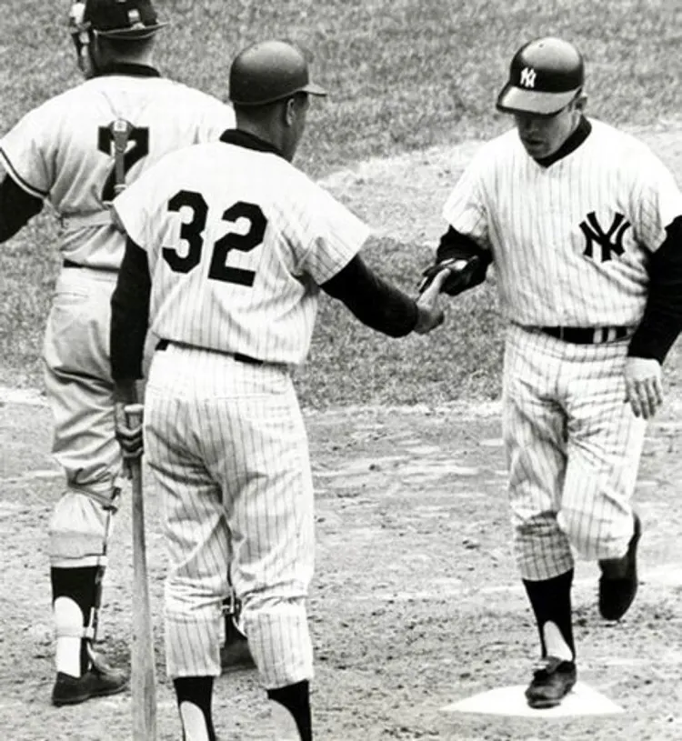 ELSTON HOWARD New York Yankees 1963 Majestic Cooperstown Home Jersey 