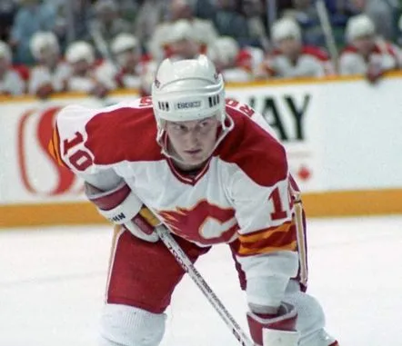 GARY ROBERTS Calgary Flames 1980’s CCM Vintage Throwback Home NHL Hockey Jersey 