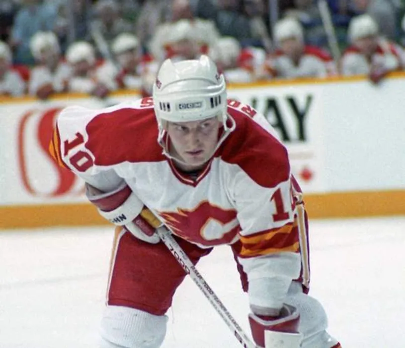 GARY ROBERTS Calgary Flames 1980’s CCM Vintage Throwback Home NHL Hockey Jersey 