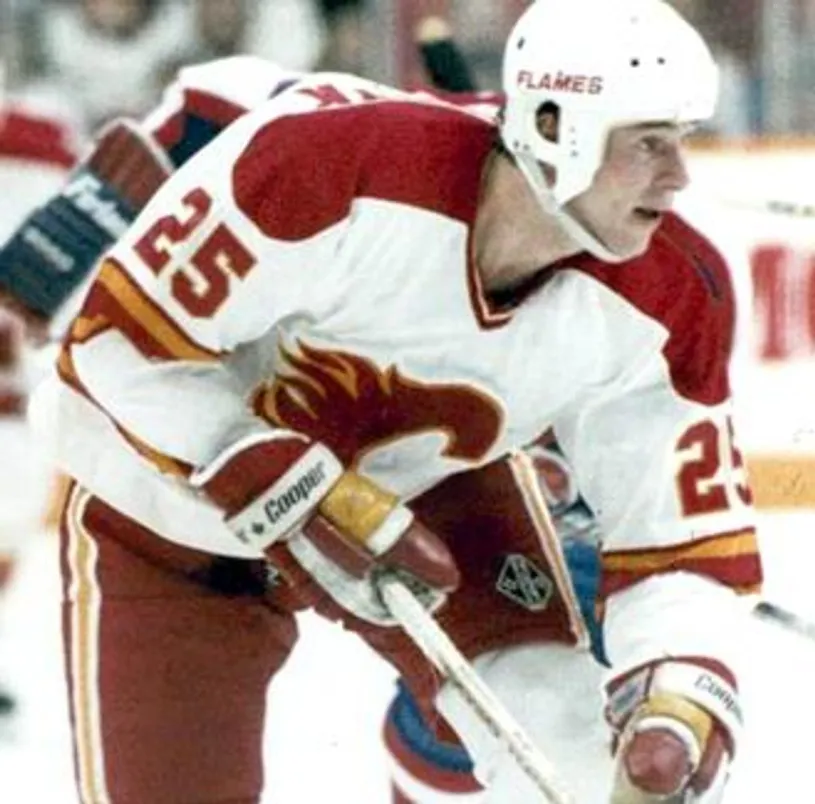 JOE NIEUWENDYK Calgary Flames 1980’s CCM Vintage Throwback Home NHL Hockey Jersey 