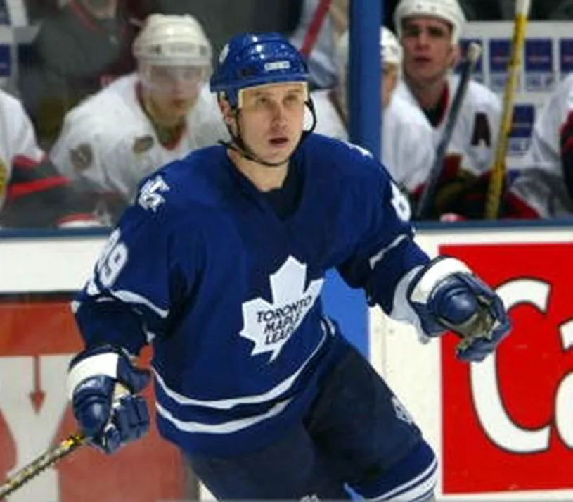 ALEXANDER MOGILNY Toronto Maple Leafs 2002 CCM Vintage Home NHL Hockey Jersey 