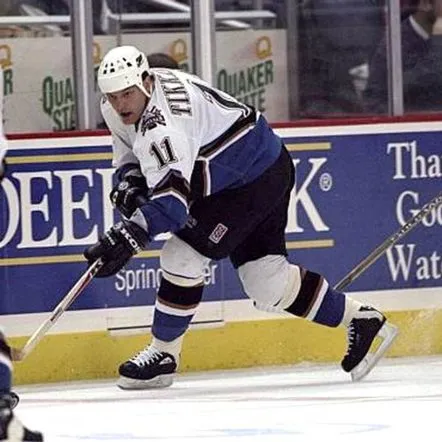 ESA TIKKANEN Washington Capitals 1997 Home CCM NHL Throwback Jersey 