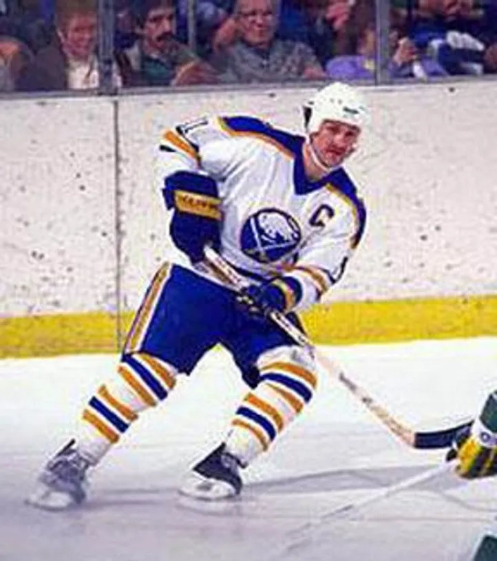 GILBERT PERREAULT Buffalo Sabres 1984 Home CCM Vintage Throwback Hockey Jersey 