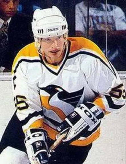 LARRY MURPHY Pittsburgh Penguins 1994 CCM Throwback Home NHL Jersey 