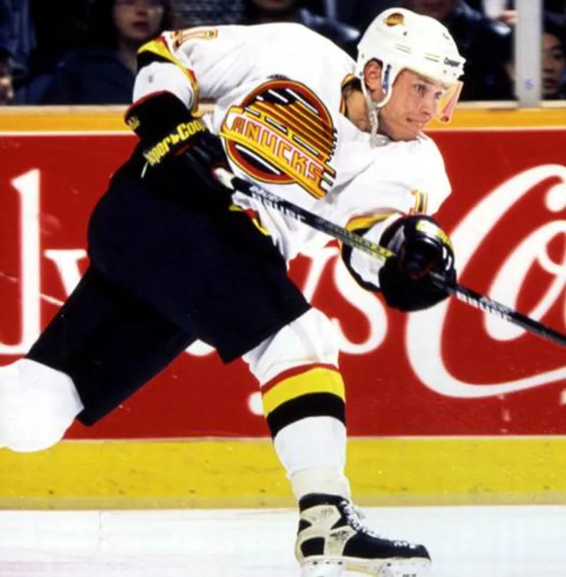 PAVEL BURE Vancouver Canucks 1994 CCM Vintage Home NHL Hockey Jersey 