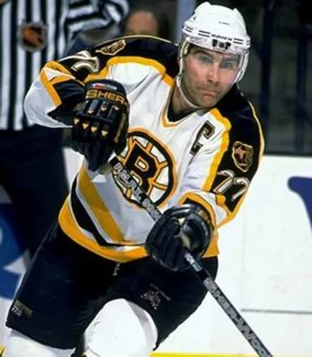 RAYMOND BOURQUE Boston Bruins 1995 CCM Vintage Home NHL Hockey Jersey 