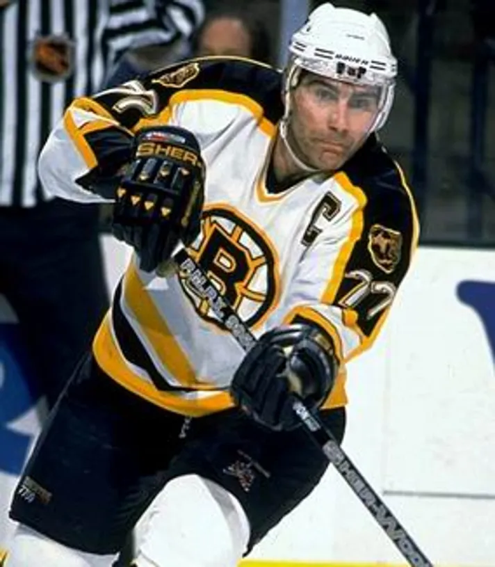 RAYMOND BOURQUE Boston Bruins 1995 CCM Vintage Home NHL Hockey Jersey 