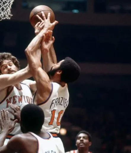 WALT FRAZIER New York Knicks 1973 Home Throwback NBA Basketball Jersey 